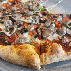 Ilario's Italian Cuisine - 16 inch ilarios supreme!