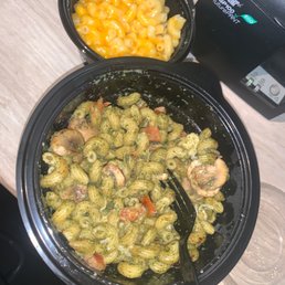 Pesto Cavatappi & Mac & Cheese Pesto Cavatappi & Mac & Cheese