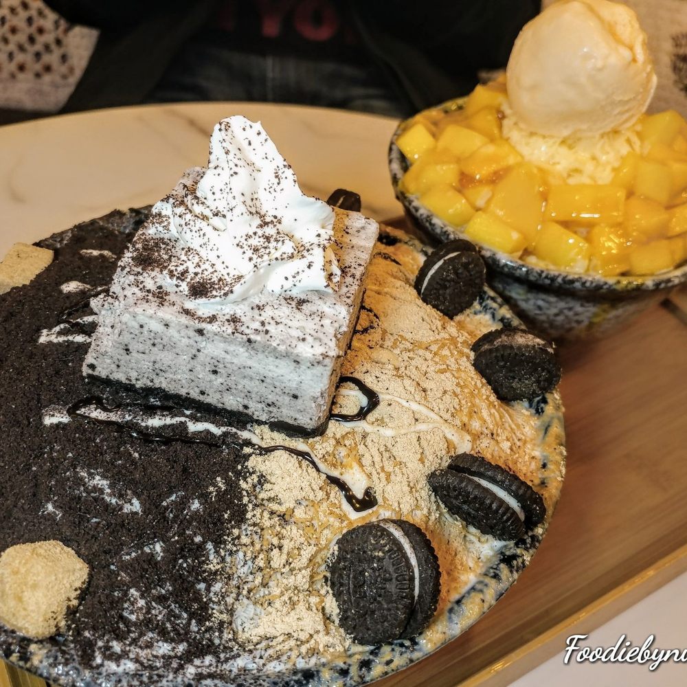 Bingsu Bean - Orea cheesecake and mango bingsu - Desserts Near Me - Toronto, Ontario Bingsu Bean - Orea cheesecake and mango bingsu - Desserts Near Me - Toronto, Ontario