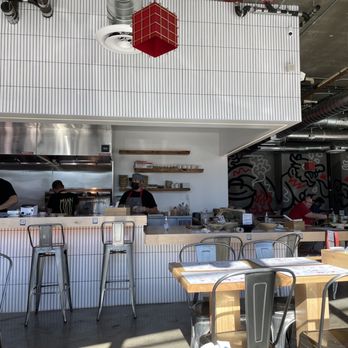 Mian - Inside - Chinese Near Me - Los Angeles, California Mian - Inside - Chinese Near Me - Los Angeles, California