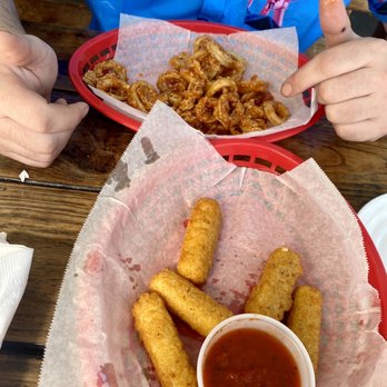 Iguanas - Calamari and cheese sticks - Seafood Near Me - St. Simons, Georgia