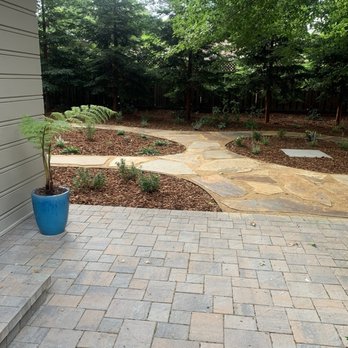 Signature Landscapes - New pathways with decomposed granite and flagstone - Landscaping Near Me Signature Landscapes - New pathways with decomposed granite and flagstone - Landscaping Near Me