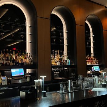 Castell Terrace - Lounges Near Me - New York, New York Castell Terrace - Lounges Near Me - New York, New York