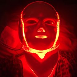 Dermal Botanics Skin Spa - LED light therapy