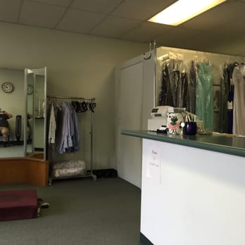 Sarah's Tailors - No credit cards - Sewing & Alterations Near Me - Grapevine, Texas Sarah's Tailors - No credit cards - Sewing & Alterations Near Me - Grapevine, Texas
