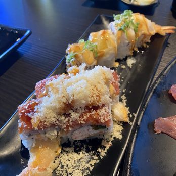 Its Sushi - Top roll: the Henry roll - Sushi Bars Near Me - Roseville, California Its Sushi - Top roll: the Henry roll - Sushi Bars Near Me - Roseville, California