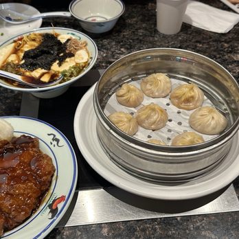 Auntie Qiu Kitchen - Shanghainese Near Me - Arcadia, California Auntie Qiu Kitchen - Shanghainese Near Me - Arcadia, California
