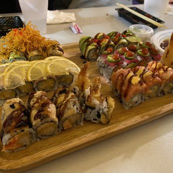 Akino - Sushi Bars Near Me - Elmhurst, New York