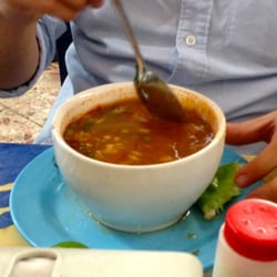Mariscos Altamar - Caldo de camarón.