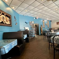 Thai Cafe - Festively adorned cafe
