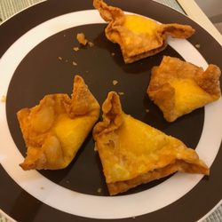 Yummy House - Crab Rangoons