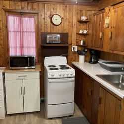 Brevort Lake Cabins - Coop's Lakefront 1 kitchen.