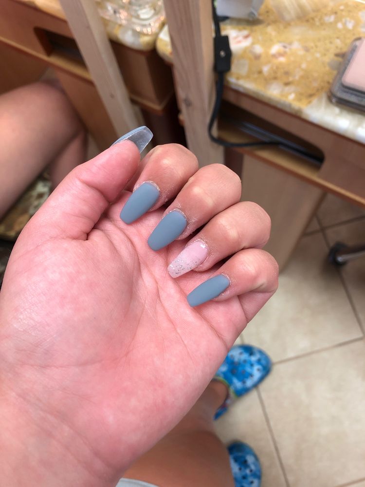 LAKEWOOD NAILS Updated July 2024 14 Photos & 24 Reviews 10511