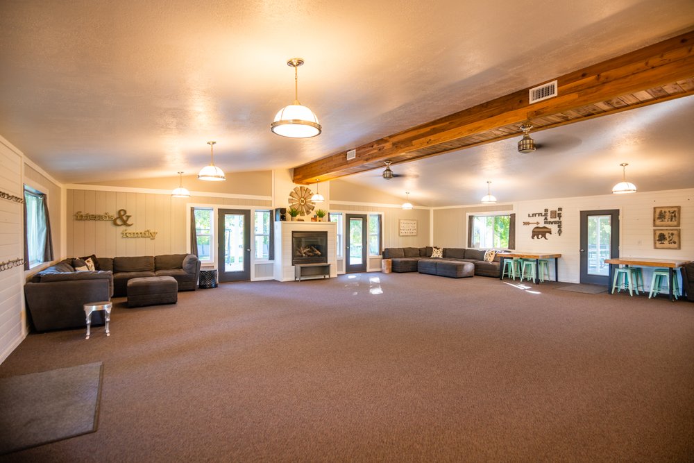 LITTLE BEAR RIVER RETREAT Updated September 2024 22 Photos 878