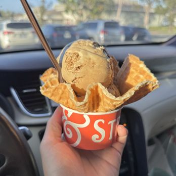Salt & Straw - Coffee and Love Nuts, Hong Kong Milk Tea with Toasted White Chocolate - Ice Cream & Frozen Yogurt Near Me - Newport Beach, California