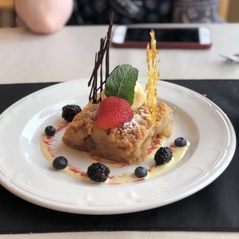 Cape House Restaurant - Polish Apple Pie - Canadian (New) Near Me - Waterside, New Brunswick