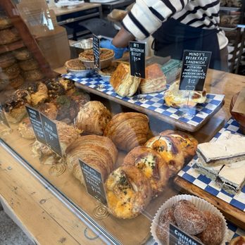Mindy's Bakery - Display - Desserts Near Me - Chicago, Illinois Mindy's Bakery - Display - Desserts Near Me - Chicago, Illinois