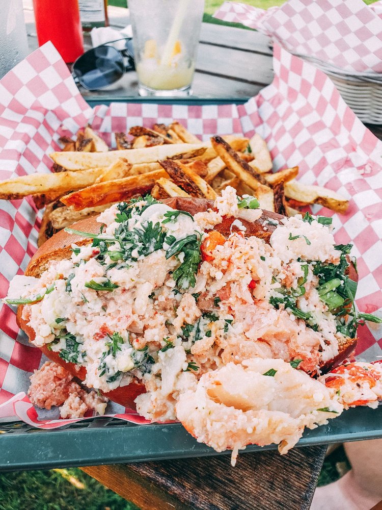 ISLAND FEVER RUM BAR & GRILL Updated October 2024 61 Photos & 90 Reviews 6301 Wi57