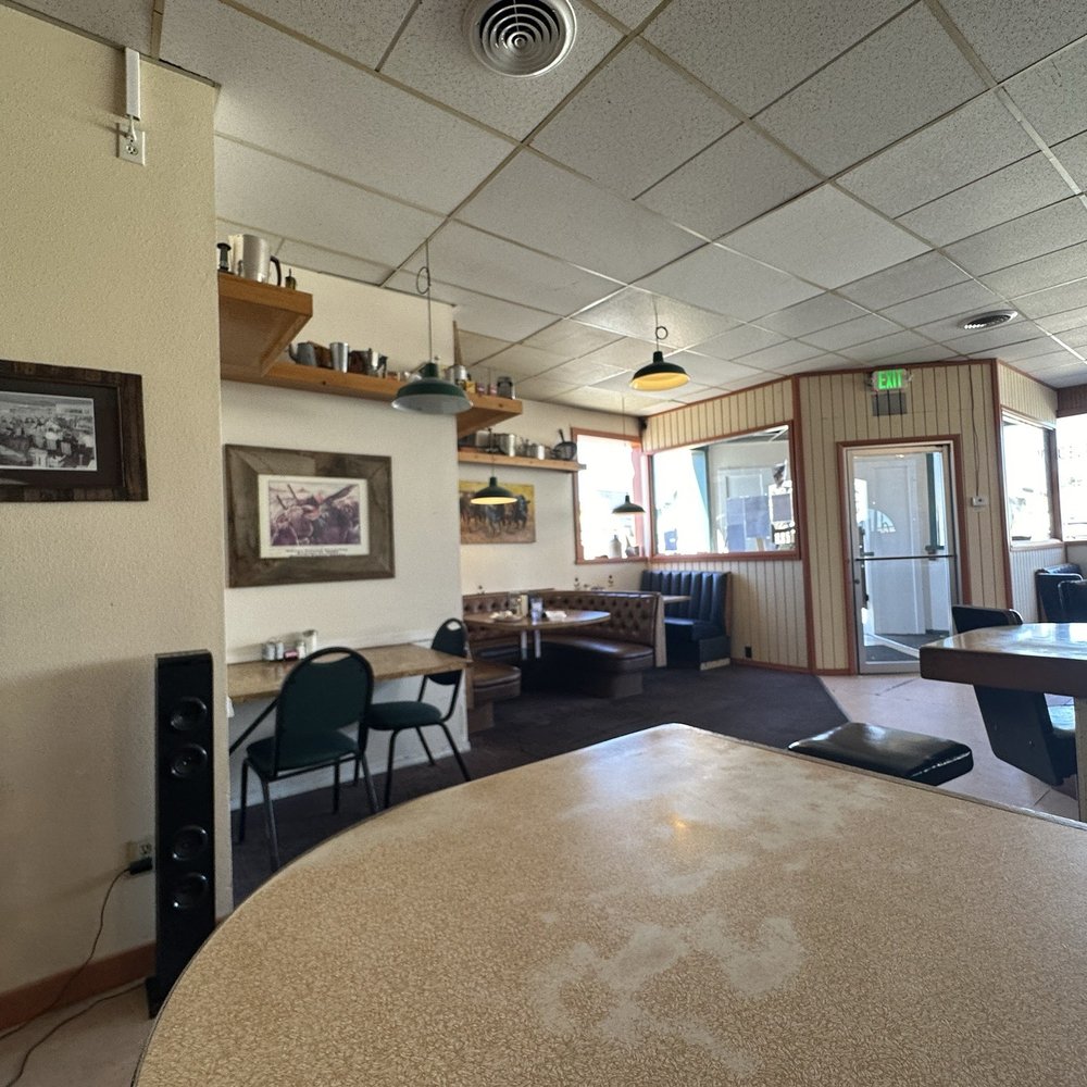 Hanson's Cafe & Motel - Hotels Near Me - Glenns Ferry, Idaho Hanson's Cafe & Motel - Hotels Near Me - Glenns Ferry, Idaho