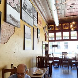 Sara's Harmonie Way - View of dining room.