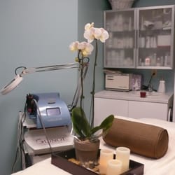 Faye’s Rejuvenation Clinic - Our treatment room.