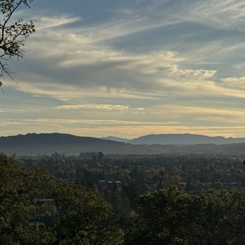 Sonoma Overlook Trail - November 26, 2023 - Hiking Near Me - Sonoma, California Sonoma Overlook Trail - November 26, 2023 - Hiking Near Me - Sonoma, California