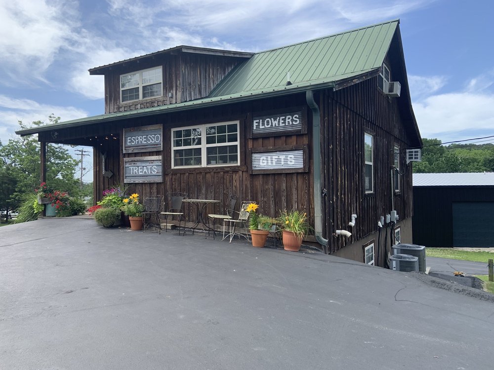 THE LOFT COFFEE SHOP Updated September 2024 720 N Panther Ave