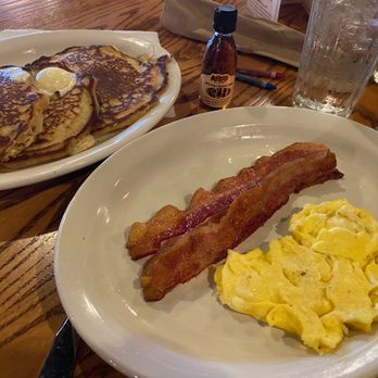Cracker Barrel Old Country Store - Breakfast! The best - Southern Near Me - Nashville, Tennessee Cracker Barrel Old Country Store - Breakfast! The best - Southern Near Me - Nashville, Tennessee