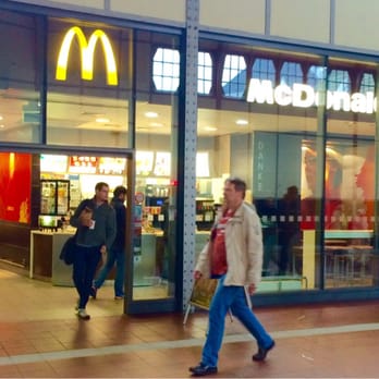 McDonald's - Fast Food Near Me - Lübeck, SH