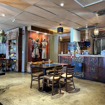 Exotic Thai Cuisine - Inside - Thai Near Me - Burbank, California Exotic Thai Cuisine - Inside - Thai Near Me - Burbank, California
