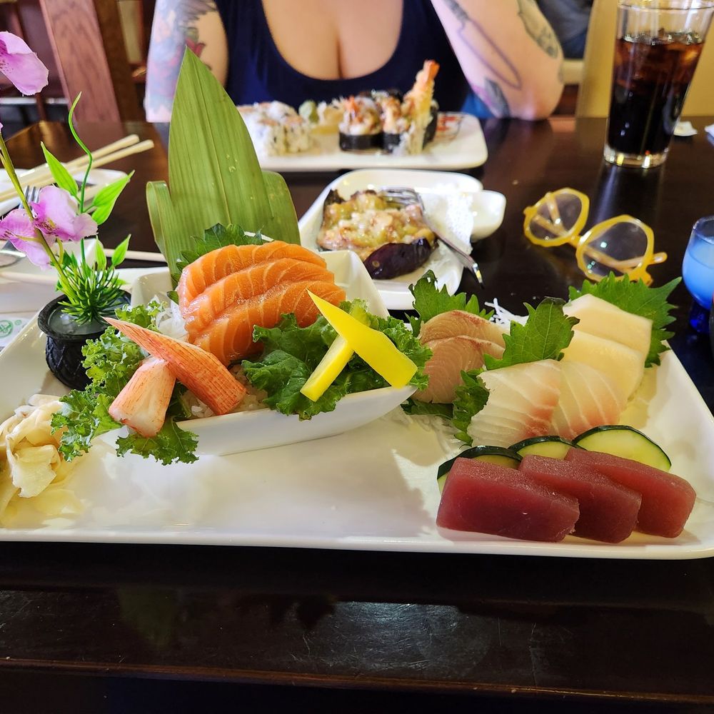 Mitsuba Cuisine - Sushi lunch plate - Japanese Near Me - Camillus, New York Mitsuba Cuisine - Sushi lunch plate - Japanese Near Me - Camillus, New York