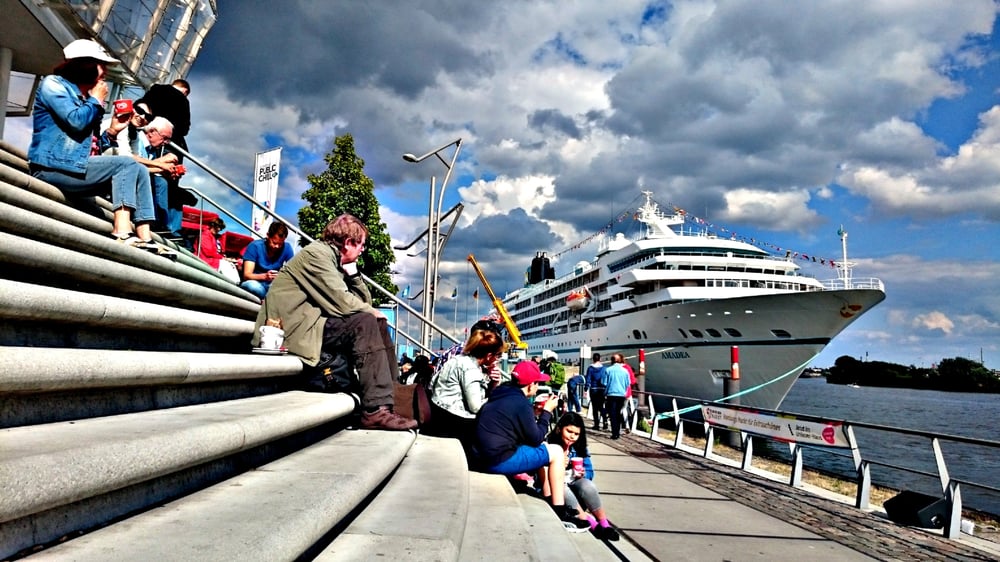LANGNESE HAPPINESS STATION - 18 Photos - Strandkai 1, Hamburg, Germany - Ice Cream & Frozen ...