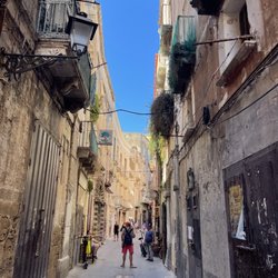 Taranto Isolaverde - Narrow streets