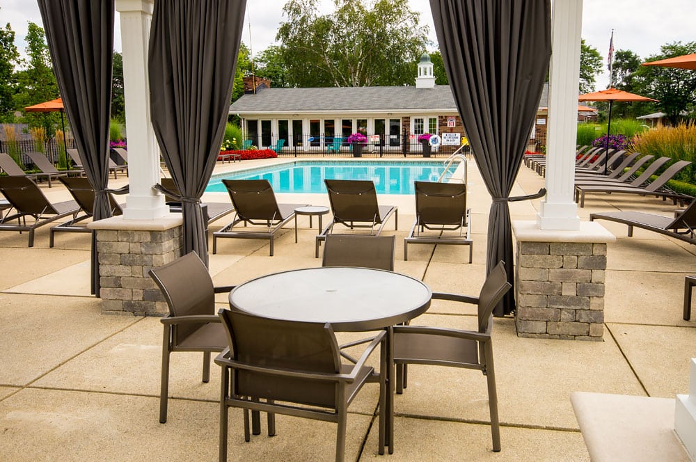 GREAT OAKS APARTMENTS Updated August 2024 13 Photos 940 Oakwood