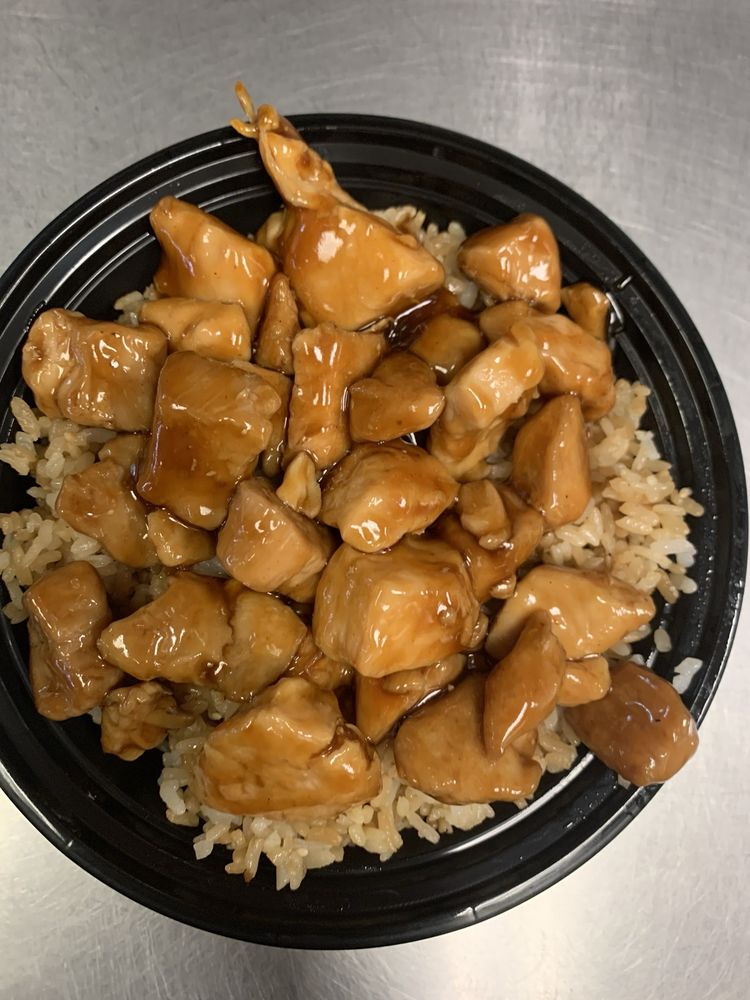 Kumo Sushi &  Hibachi Logo