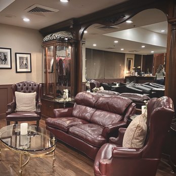 Thirsty's Cocktails & Lounge - More sitting spaces - Cocktail Bars Near Me - Reno, Nevada