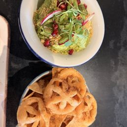 Guacamole & Chips Guacamole & Chips