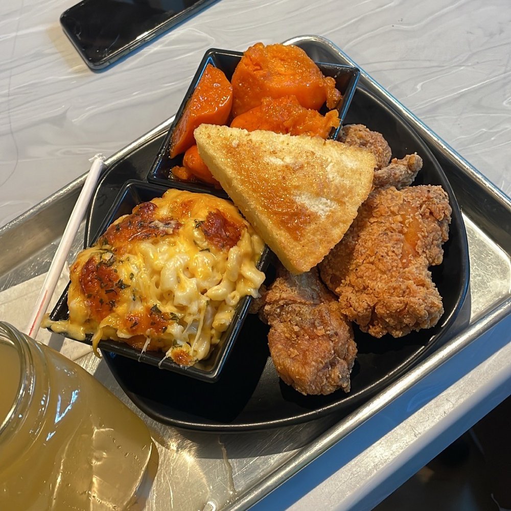 Cornbread Brooklyn - Cornbread Side Mac and Cheese Fried Chicken 3 Pieces with 2 Sides Side Yams - Soul Food Near Me - Brooklyn, New York Cornbread Brooklyn - Cornbread Side Mac and Cheese Fried Chicken 3 Pieces with 2 Sides Side Yams - Soul Food Near Me - Brooklyn, New York
