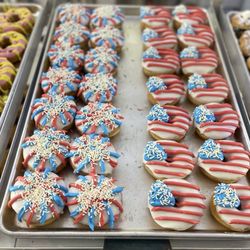 Donerds Donuts - Donut donuts sprinkles strawberry