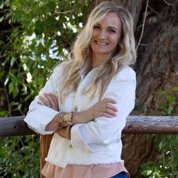 Face & Body Day Spa - Sophie Owen - Owner. L.E trained in oncology aesthetics & master lash tech