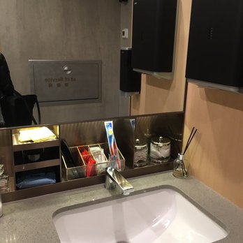 Haidilao Hotpot Flushing - Bathroom - Hot Pot Near Me - Flushing, New York Haidilao Hotpot Flushing - Bathroom - Hot Pot Near Me - Flushing, New York