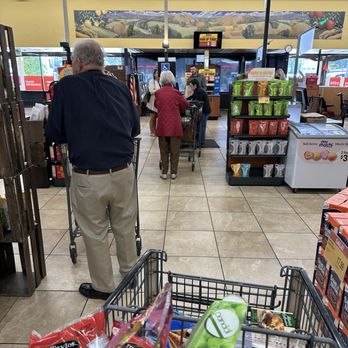 Raley's - No checkers and 5 in line to check out! - Grocery Near Me - Reno, Nevada Raley's - No checkers and 5 in line to check out! - Grocery Near Me - Reno, Nevada