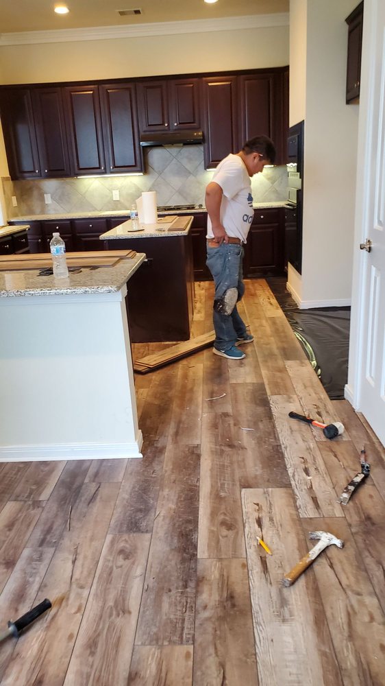 Slide of El Patron Services Construction