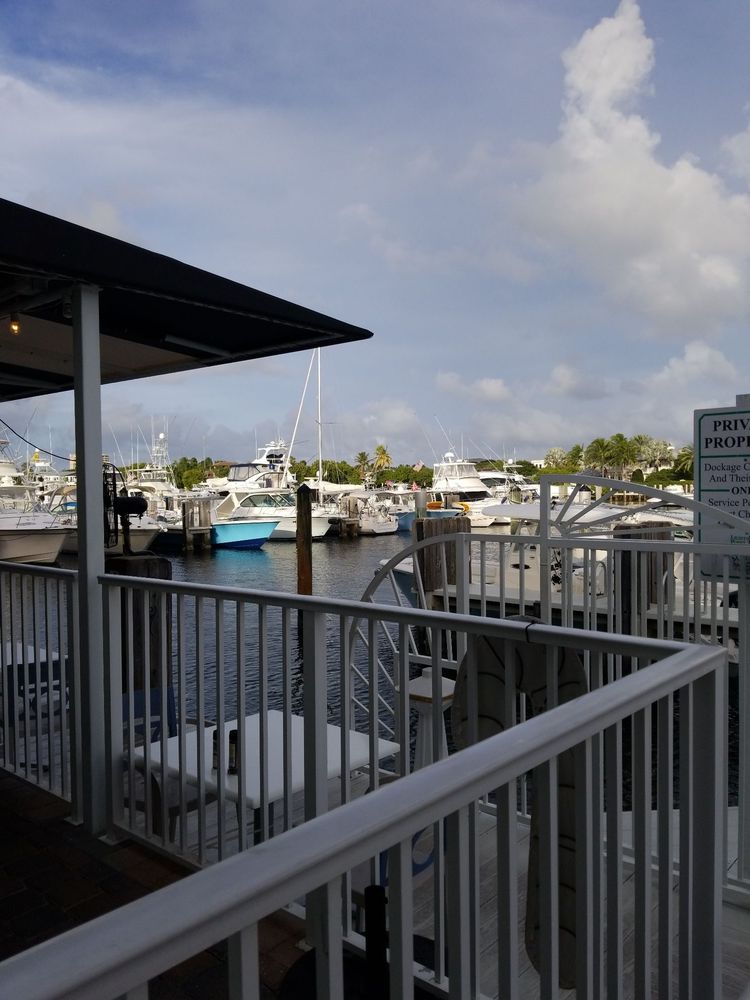 The Nauti Dawg Marina Cafe