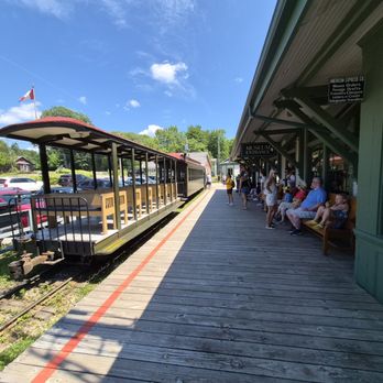 Boothbay Railway Village - Train platform - Museums Near Me - Boothbay, Maine Boothbay Railway Village - Train platform - Museums Near Me - Boothbay, Maine