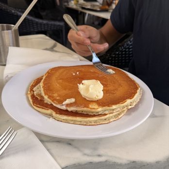 Ilima Cafe - Huge pancakes! - New American Near Me - Honolulu, Hawaii Ilima Cafe - Huge pancakes! - New American Near Me - Honolulu, Hawaii