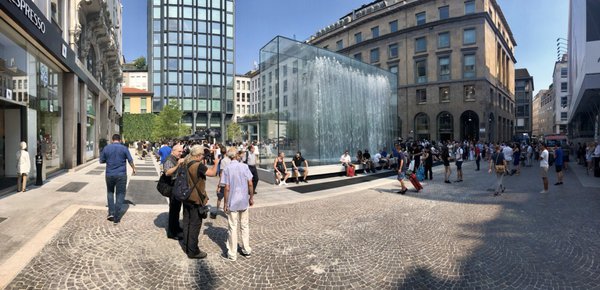 Apple Store Piazza Liberty by null