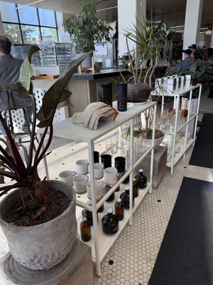 Messenger Coffee Co. + Ibis Bakery by null