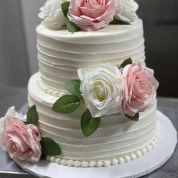 Dulce Bakery - 2 tier Rustic floral cake - Bakeries Near Me - San Marcos, California Dulce Bakery - 2 tier Rustic floral cake - Bakeries Near Me - San Marcos, California