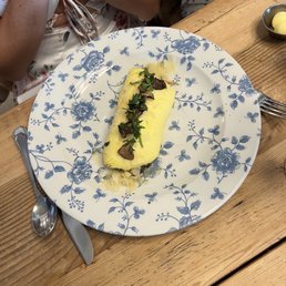 LITTLE HEN - Updated February 2026 - 1595 Photos & 786 Reviews - 4579 ...